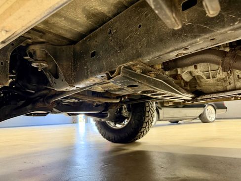 Used 2003 Toyota Land Cruiser image 23