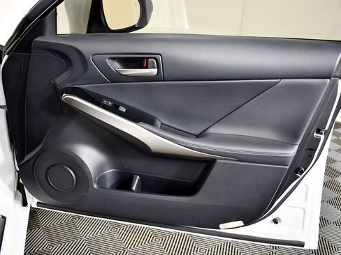 Used 2020 Lexus IS 300 image 27