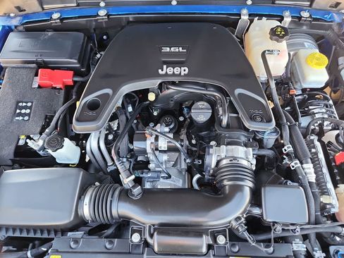 Used 2021 Jeep Wrangler Unlimited Sport image 14