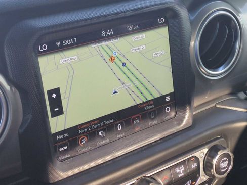 Used 2020 Jeep Gladiator Overland image 14