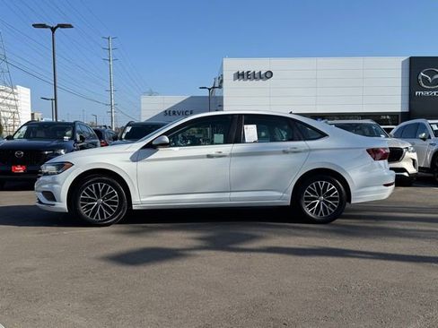 Used 2021 Volkswagen Jetta SE FWD image 8