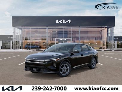 New 2025 Kia K4 LXS
