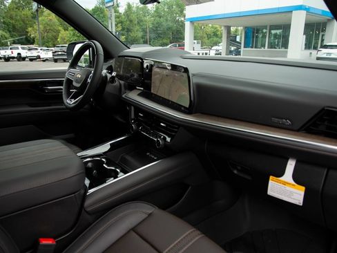 New 2026 Chevrolet Tahoe High Country AWD/4WD image 17