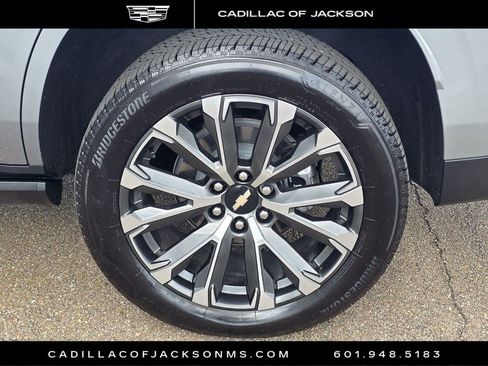 Used 2025 Chevrolet Tahoe High Country RWD image 40