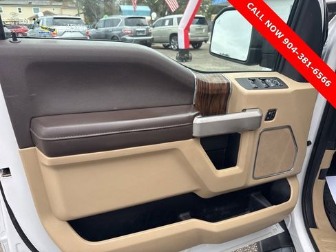 Used 2019 Ford F150 Lariat image 9