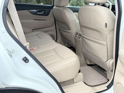 Used 2014 Nissan Rogue SL image 13