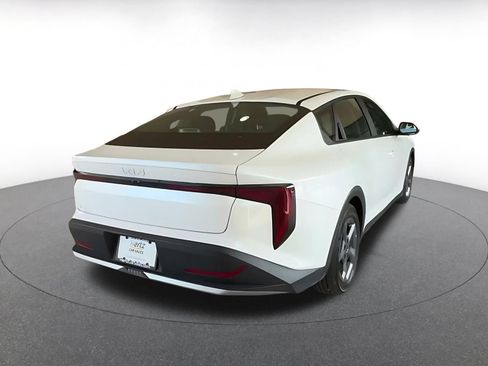 Used 2025 Kia K4 FWD image 15