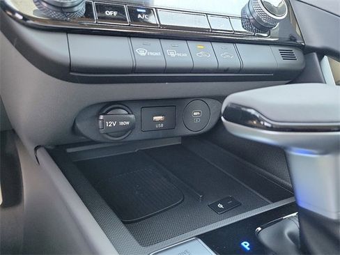 New 2025 Hyundai Elantra Sport image 13