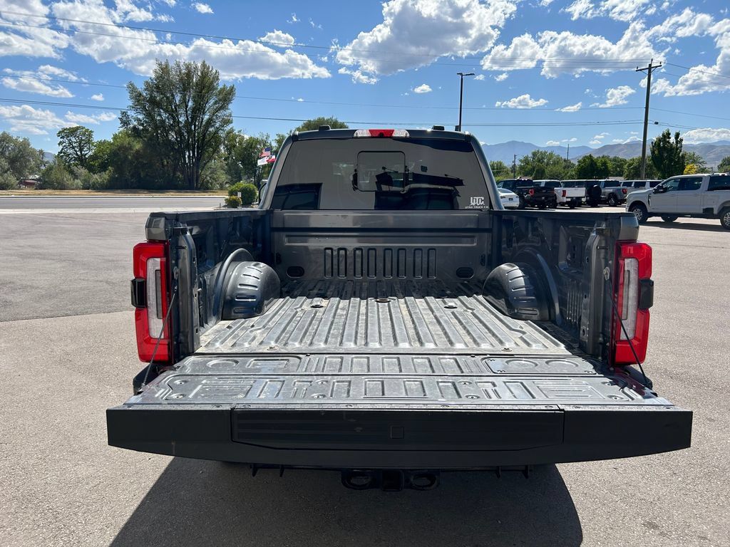 Used 2026 Ford F350 Platinum AWD/4WD image 7