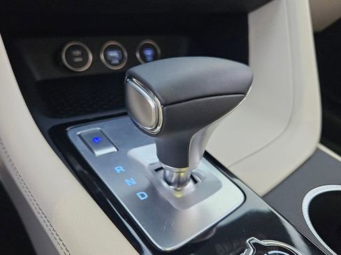 Used 2026 Genesis G70 2.5T image 20