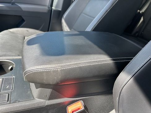 Used 2021 Volkswagen Atlas SE image 32