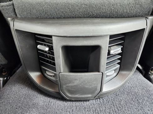 Used 2025 RAM 2500 Big Horn AWD/4WD image 37