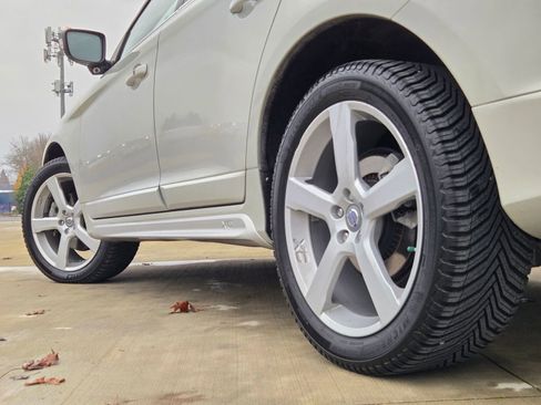 Used 2013 Volvo XC60 T6 R-Design Platinum image 39