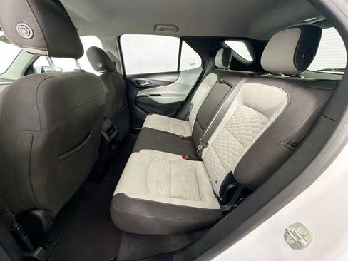 Used 2019 Chevrolet Equinox LT FWD image 23