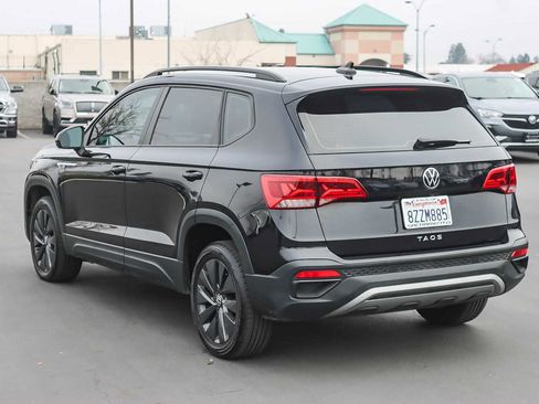 Used 2022 Volkswagen Taos S image 2