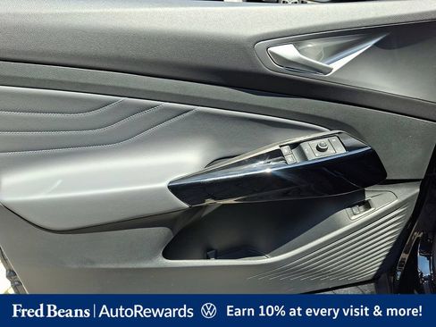 Certified 2024 Volkswagen ID.4 Pro S AWD/4WD image 16