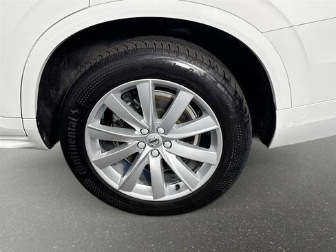 Used 2019 Volvo XC90 T6 Momentum AWD/4WD image 32