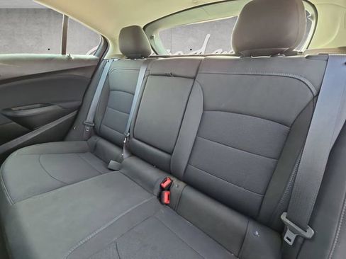 Used 2017 Chevrolet Cruze LT w/ Convenience Package image 22