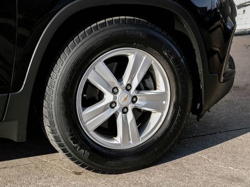 Used 2020 Chevrolet Trax LS w/ Tint and Cruise Package image 49