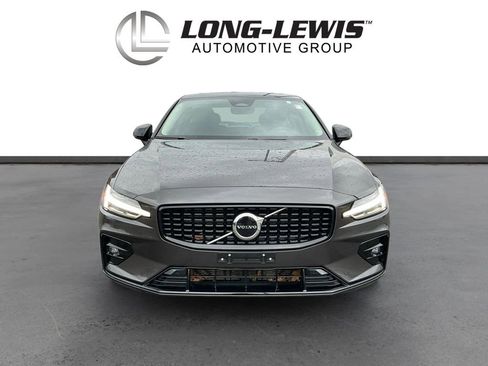 Used 2024 Volvo S60 B5 Core image 11