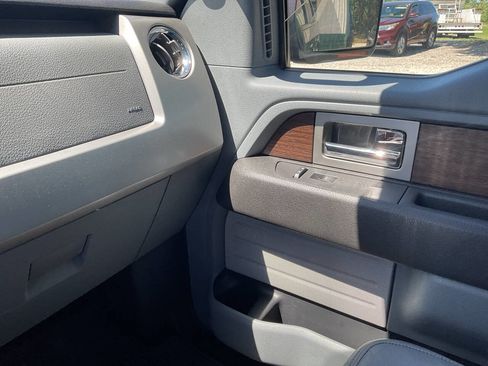 Used 2013 Ford F150 Lariat w/ Lariat Chrome Pkg image 14