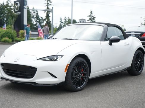 New 2026 MAZDA MX-5 Miata Club w/ Brembo/BBS Recaro Package RWD image 8