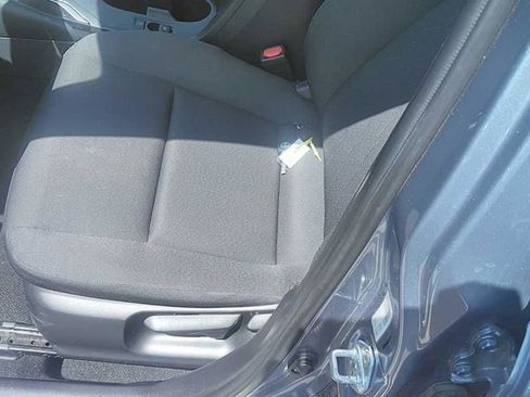 Used 2024 Toyota Corolla LE FWD image 5