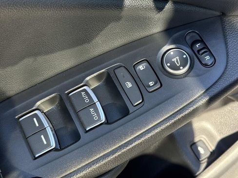 Used 2019 Honda Accord Touring image 22