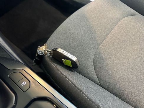 Used 2025 Kia K4 LXS image 21