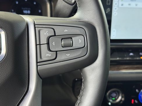 Used 2024 GMC Sierra 1500 Elevation image 33