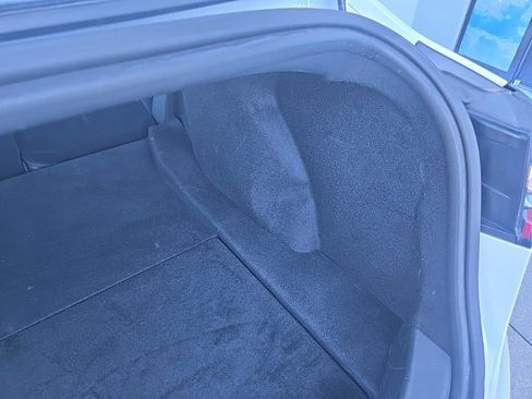 Used 2020 Tesla Model 3 Standard Range Plus image 65