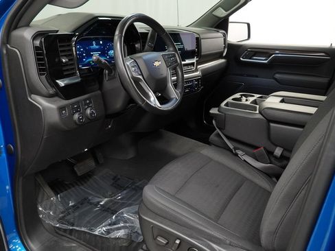 Certified 2022 Chevrolet Silverado 1500 LT AWD/4WD image 12