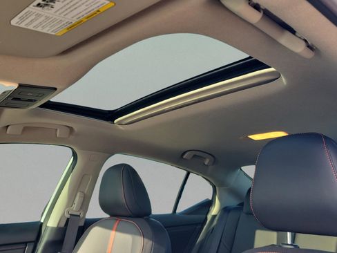 Certified 2025 Nissan Sentra SR w/ SR Premium Package image 30