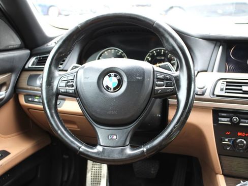 Used 2015 BMW 750Li image 13