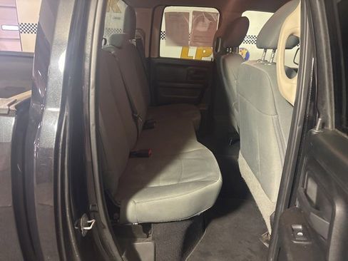 Certified 2018 RAM 1500 Express image 48