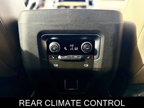 Used 2021 Chevrolet Tahoe Premier image 16