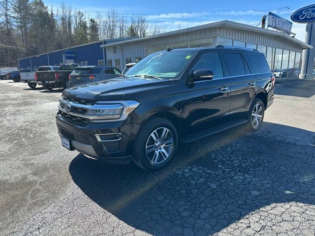 Used 2024 Ford Expedition Limited AWD/4WD image 1