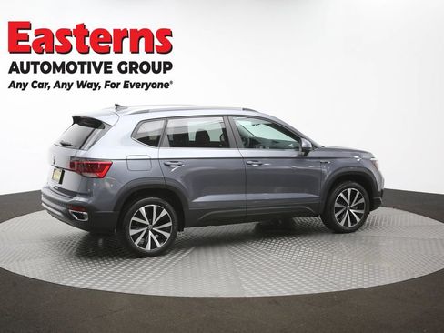 Used 2022 Volkswagen Taos SE FWD image 40