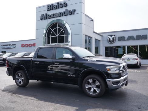 Used 2019 RAM 1500 Laramie AWD/4WD image 1