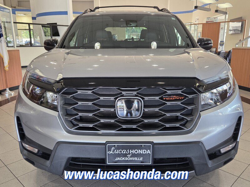 Used 2022 Honda Passport TrailSport image 2