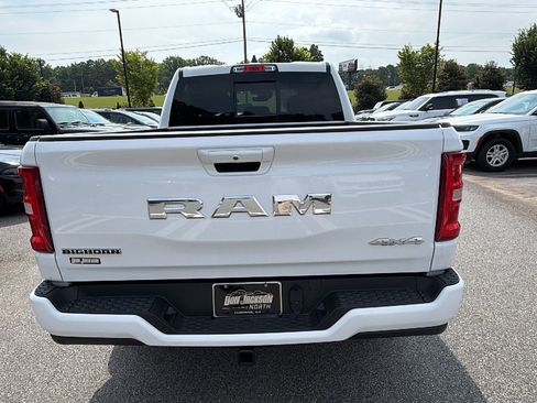 Used 2025 RAM 1500 Big Horn AWD/4WD image 9