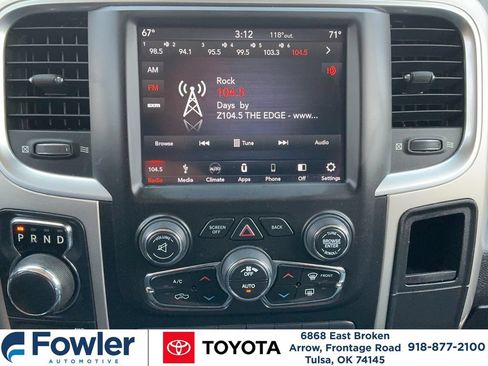 Used 2019 RAM 1500 Classic SLT AWD/4WD image 14