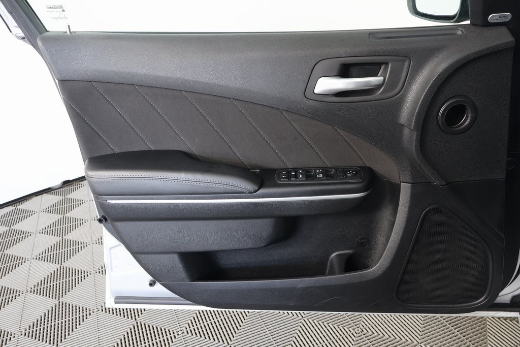Used 2020 Dodge Charger GT RWD image 12