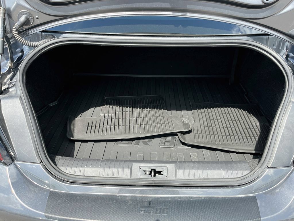 Used 2025 Toyota GR86 Premium w/ ALL Weather Mat Package (TMS) RWD image 24