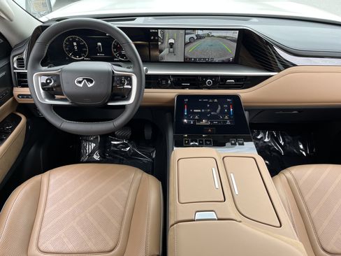 Certified 2026 INFINITI QX80 Luxe w/ Cargo Package AWD/4WD image 19