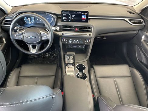 Used 2025 Genesis G70 2.5T image 35