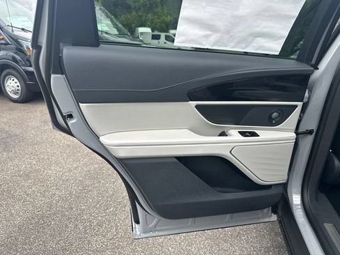 New 2026 Lincoln Nautilus Reserve w/ Jet Appearance Package AWD/4WD image 20