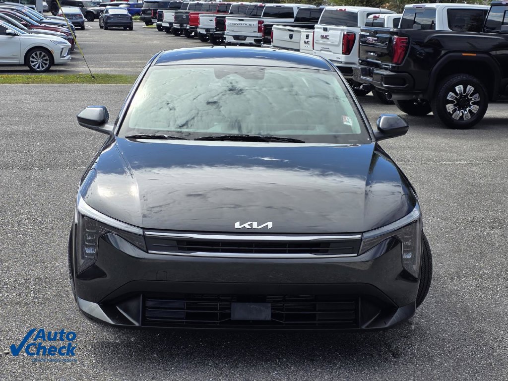 Used 2025 Kia K4 FWD image 2
