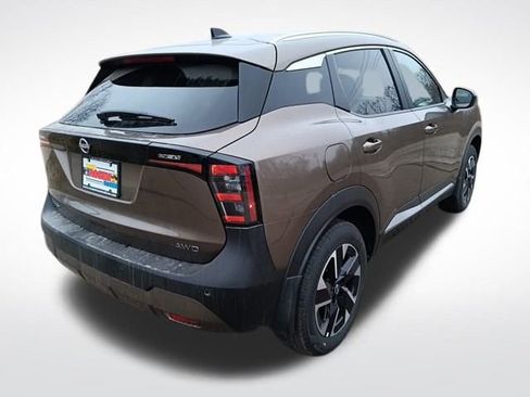 New 2026 Nissan Kicks SV w/ SV Premium Package image 5