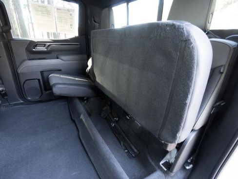 Used 2022 Chevrolet Silverado 1500 ZR2 w/ Technology Package image 33